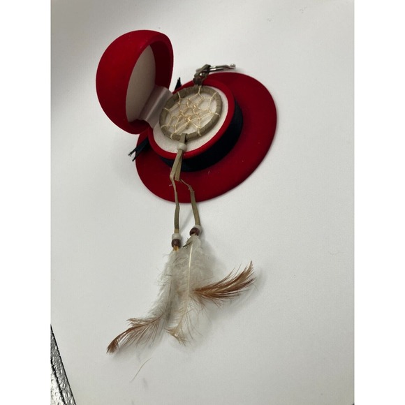 VINTAGE ST LABRE INDIANS DREAM CATCHER WEB FEATHERS BEADED 8.5" KEYCHAIN! - Picture 2 of 11